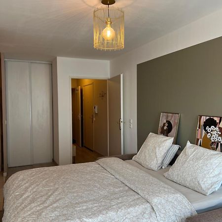 Appartement Disneyland Idealement Situe Serris Exterior photo